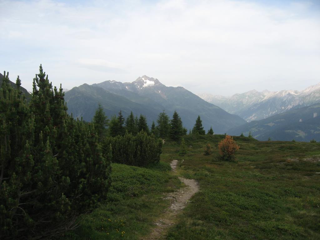 Apart Panoramablick Kaunerberg Luaran gambar